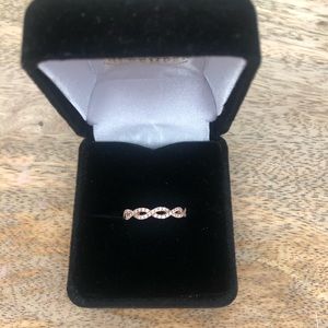 Rose gold diamond ring